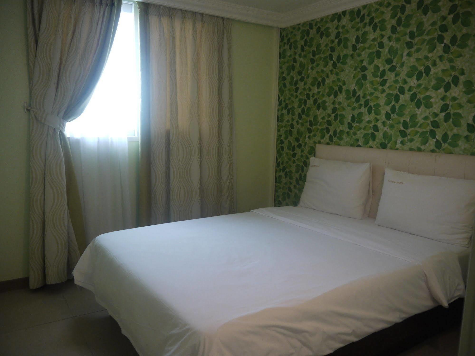 Hotel Galleria Saipan Garapan Exterior photo