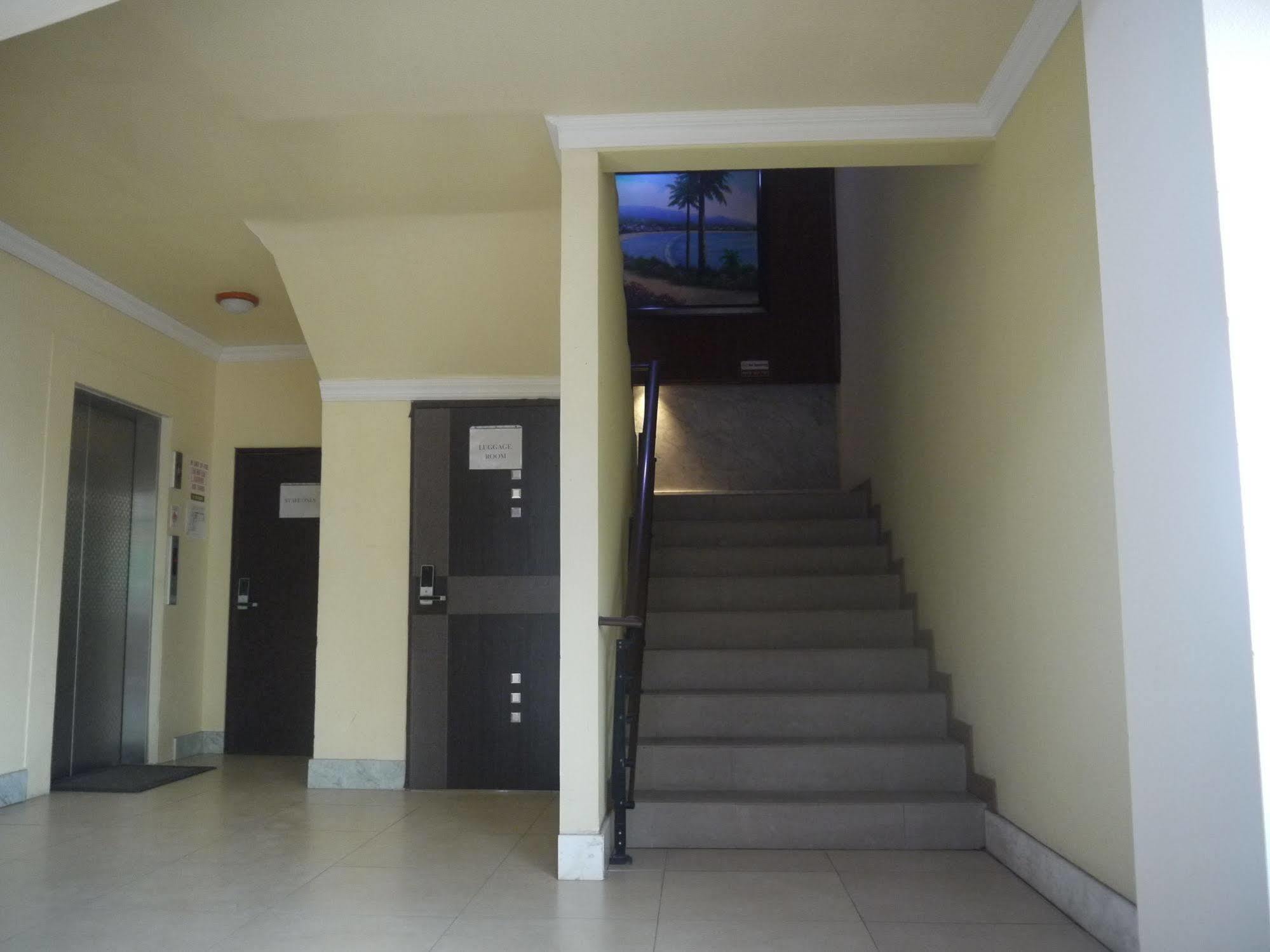 Hotel Galleria Saipan Garapan Exterior photo