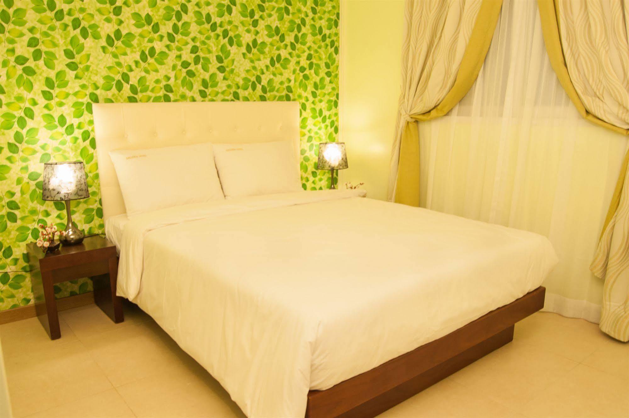 Hotel Galleria Saipan Garapan Exterior photo